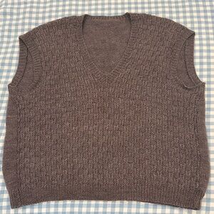 Neutral Textured Knit Sweater Vest – Taupe, Size XL (No Brand Tag)